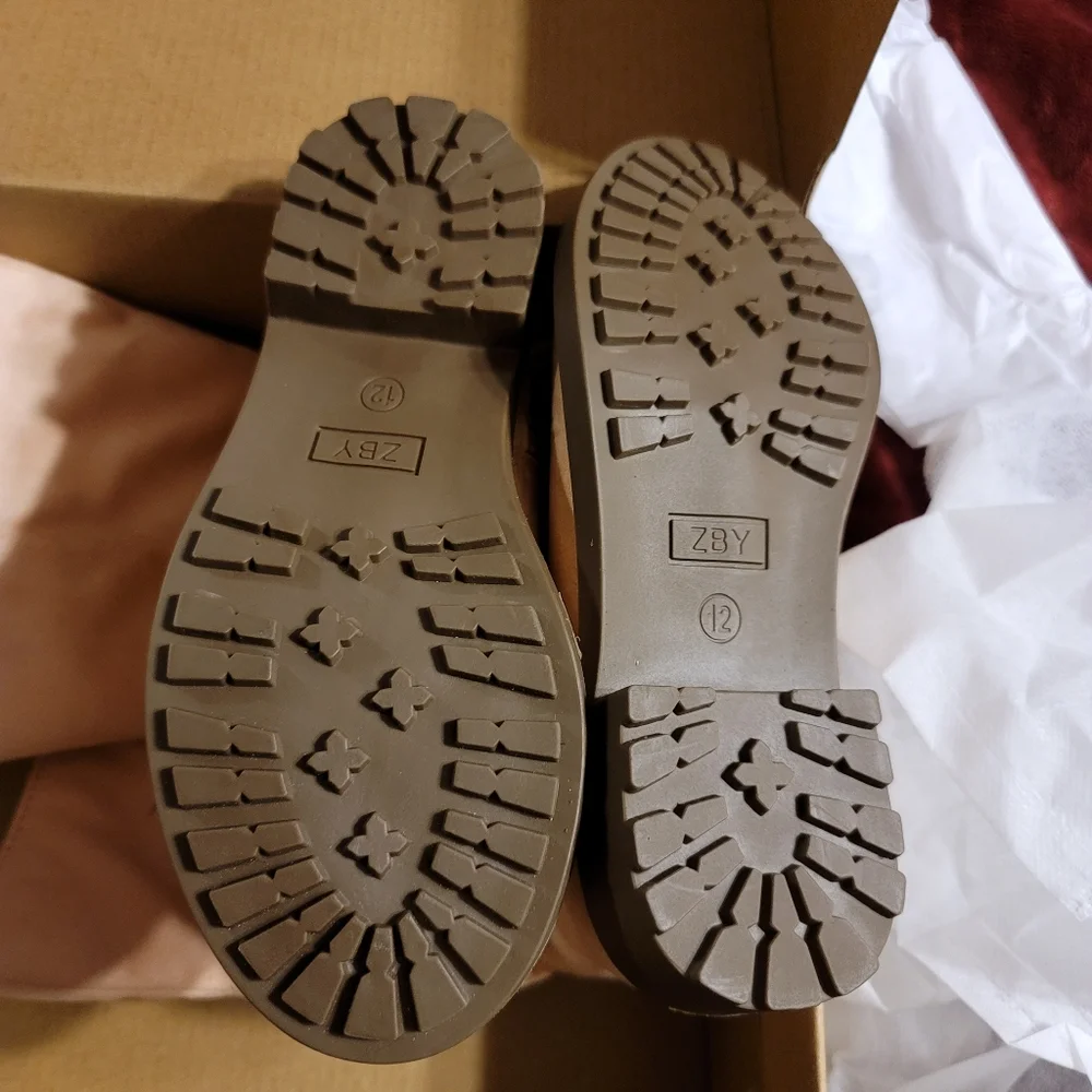 NIB COUTGO SUEDE BOW KNOT ROUND TOE LUG SOLE NON SLIP TODDLER BOOT